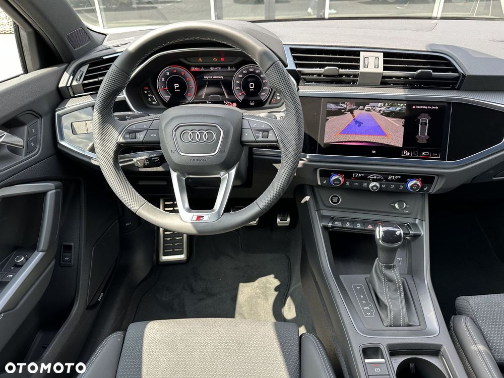 Audi Q3 - 17