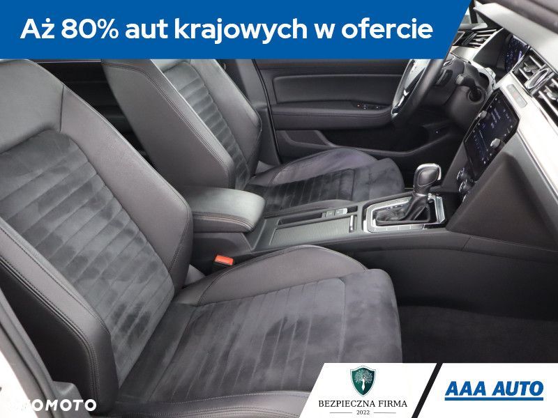 Volkswagen Passat Variant - 11