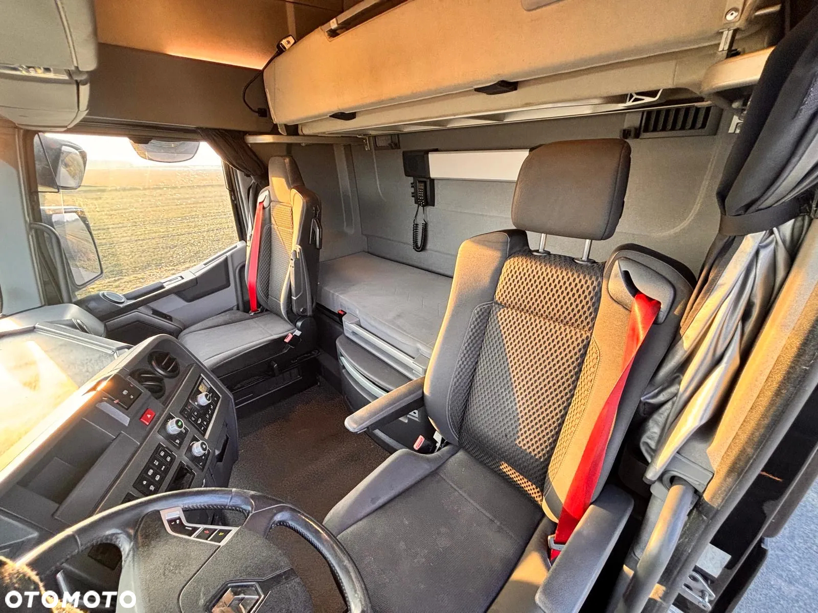 Renault T480 - 8