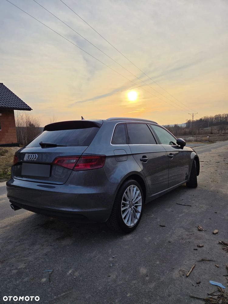 Audi A3 Sportback 2.0 TDI Ambiente - 5