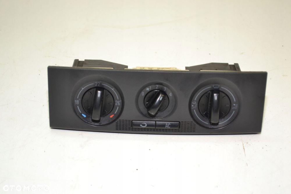 SKODA FABIA I PANEL PRZEŁĄCZNIK NAWIEWU KLIMATYZACJI 6Y0820045A - 1