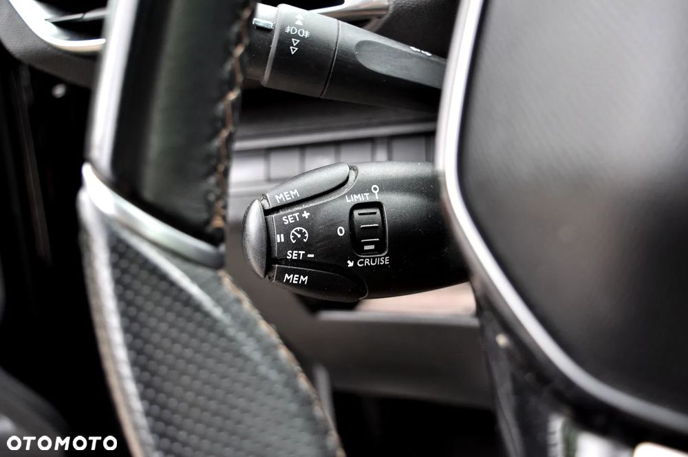 Peugeot 3008 2.0 BlueHDi Active S&S - 27