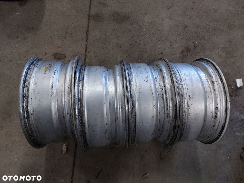 FELGA ALUMINIOWA 4 SZT 5x120 7Jx16 ET20 FI72,6 BMW E46 6758774 6783536 - 7