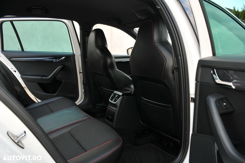 Skoda Octavia 2.0 TDI (Green tec) DSG RS - 14