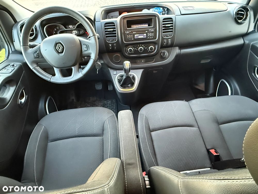 Renault Trafic - 32