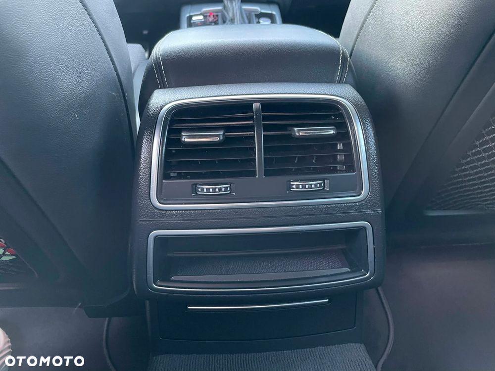 Audi A6 Avant 2.0 TDI Quattro S tronic - 29