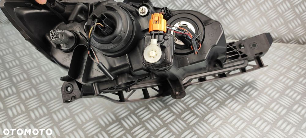 P3665L lampa reflektor lewy lewa przód przednia MAZDA III 3 BK 2004-09 EURO - 10