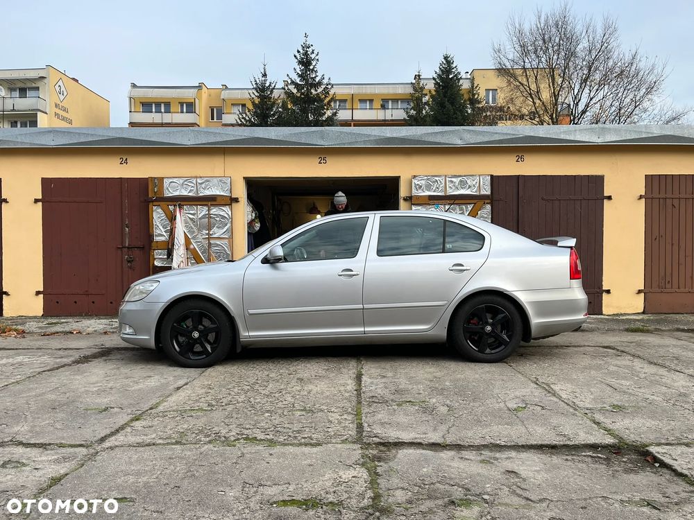 Skoda Octavia 1.8 TSI Family Plus - 2