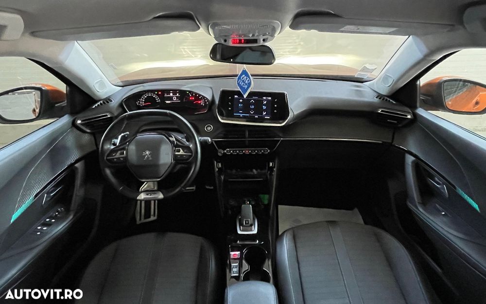 Peugeot 2008 1.2 L PureTech STT EAT8 GT Line - 33