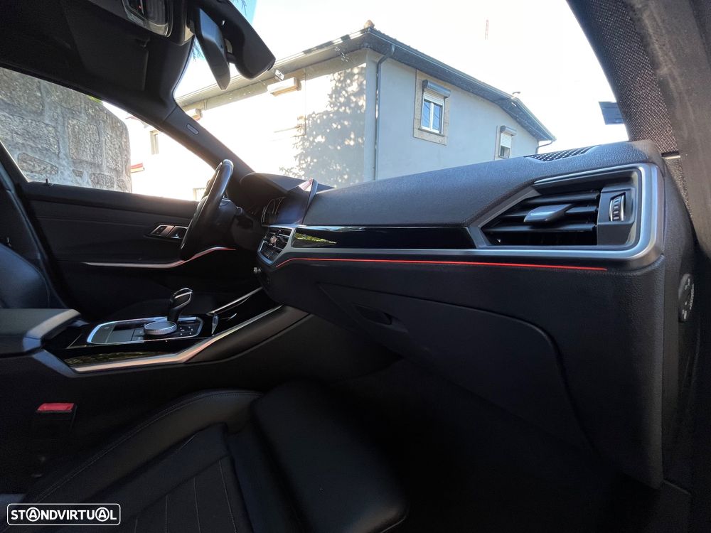 BMW 320 d Line Sport Auto - 28