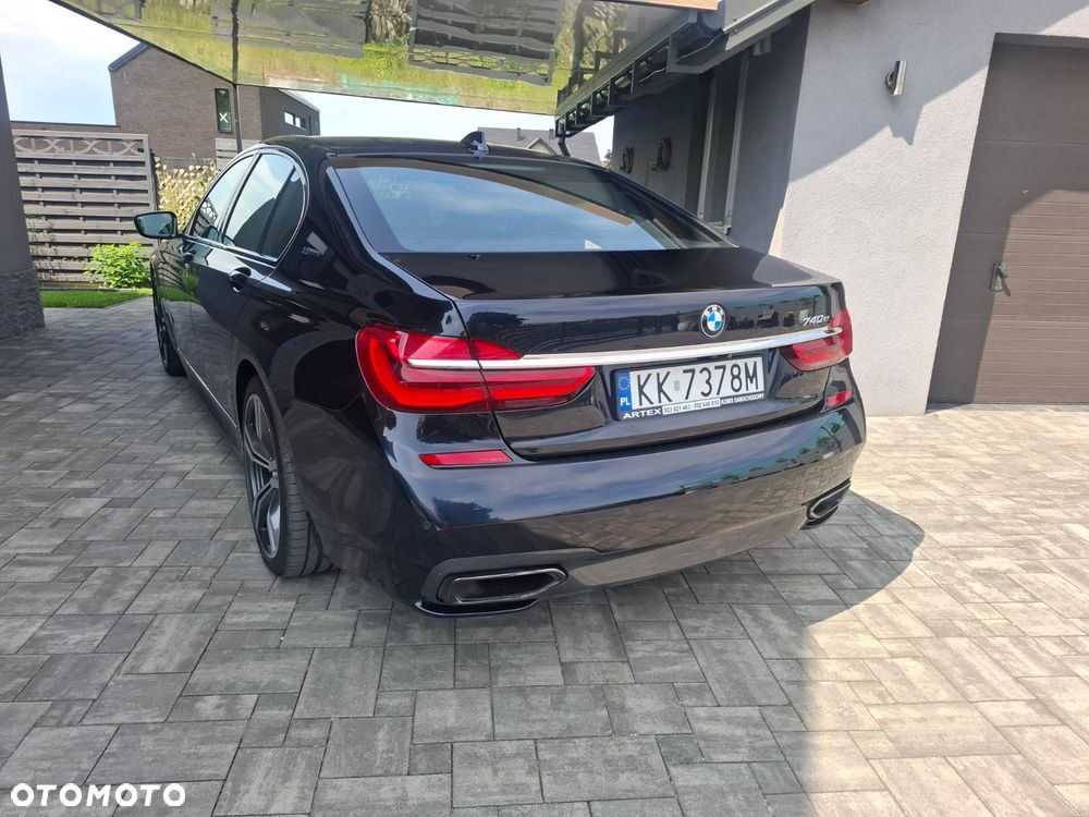 BMW Seria 7 740e iPerformance - 12