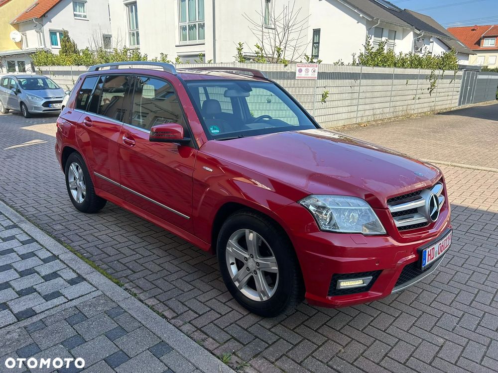 Mercedes-Benz GLK 220 CDI DPF 4Matic BlueEFFICIENCY 7G-TRONIC Edition 1 - 2