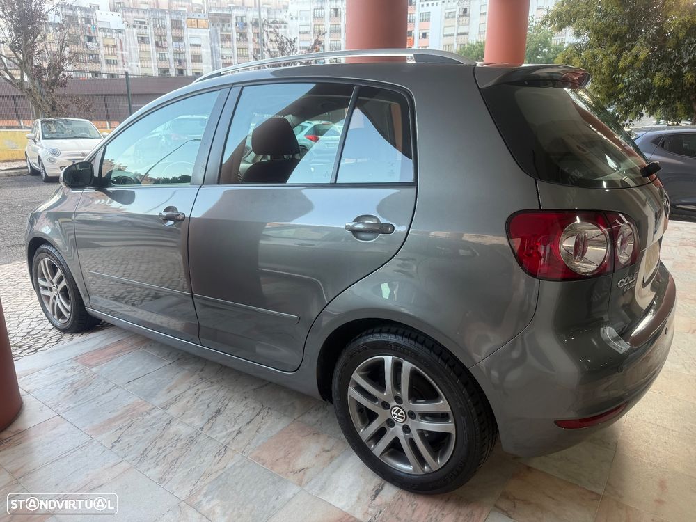 VW Golf Plus 1.6 TDi Highline - 19