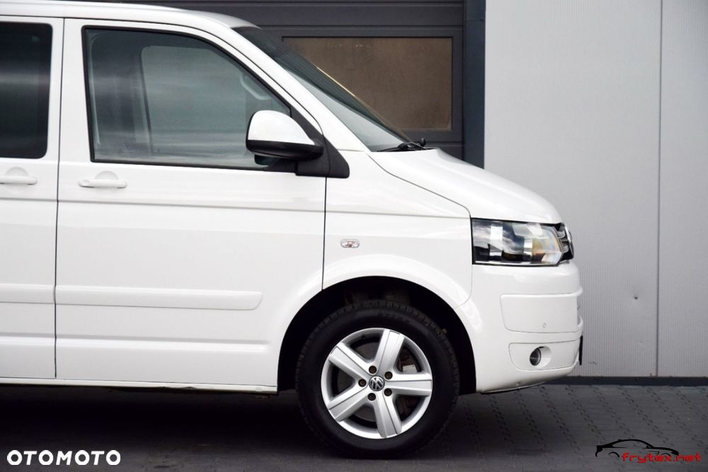 Volkswagen Caravelle - 5