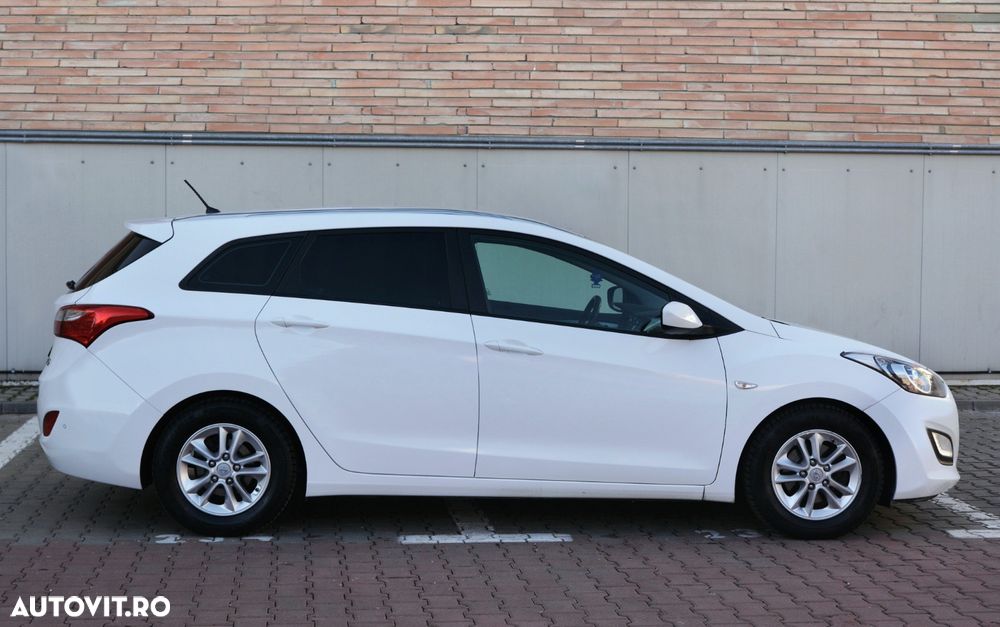 Hyundai i30 1.6 CRDI Intro Edition - 12