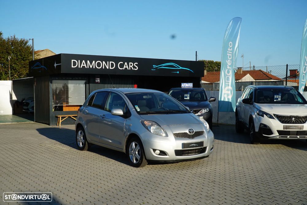 Toyota Yaris 1.0 VVT-i AC Manual - 1