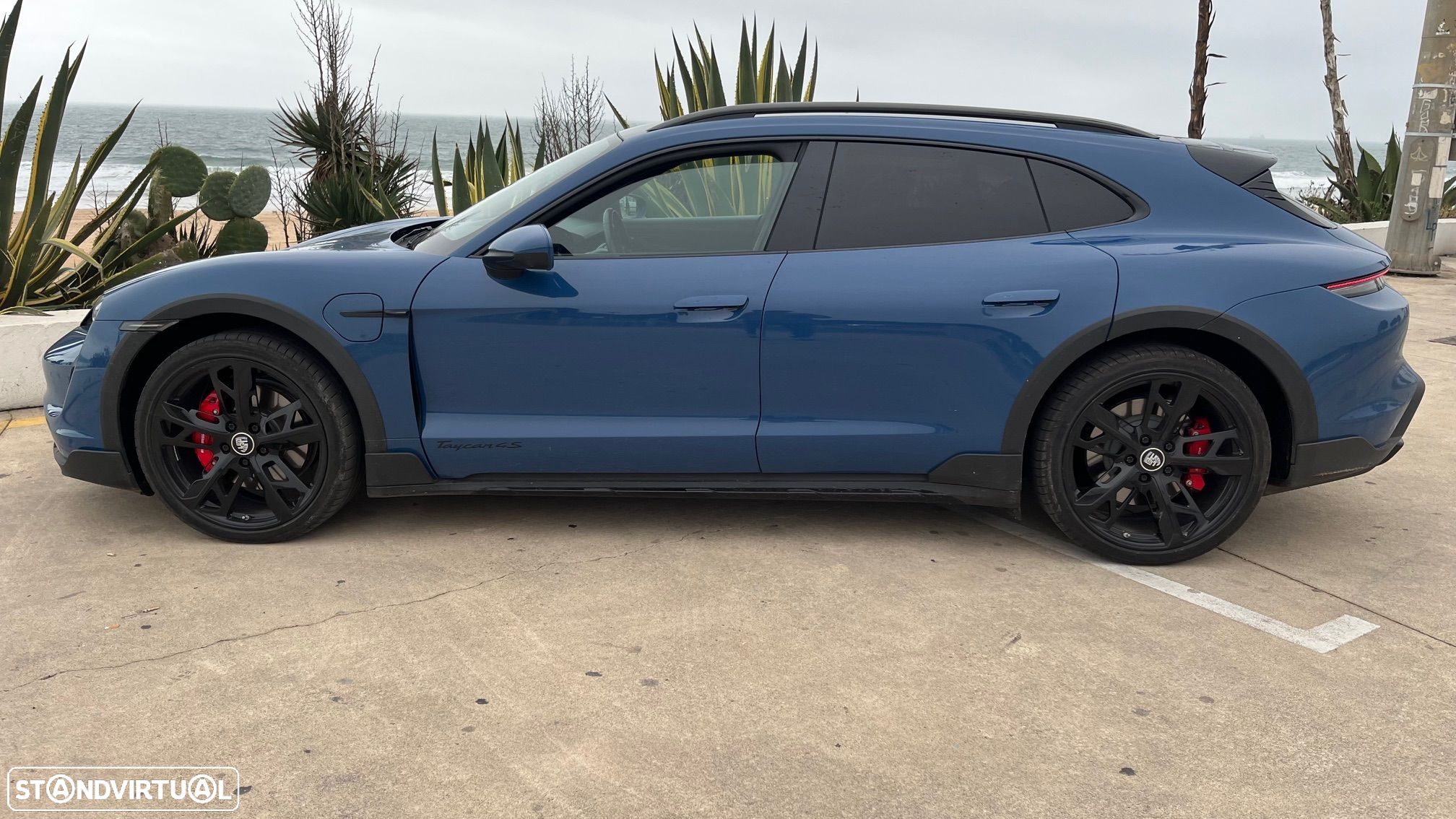 Porsche Taycan Cross Turismo 4S - 57