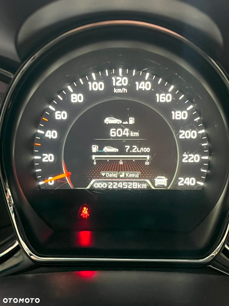 Kia Ceed - 7