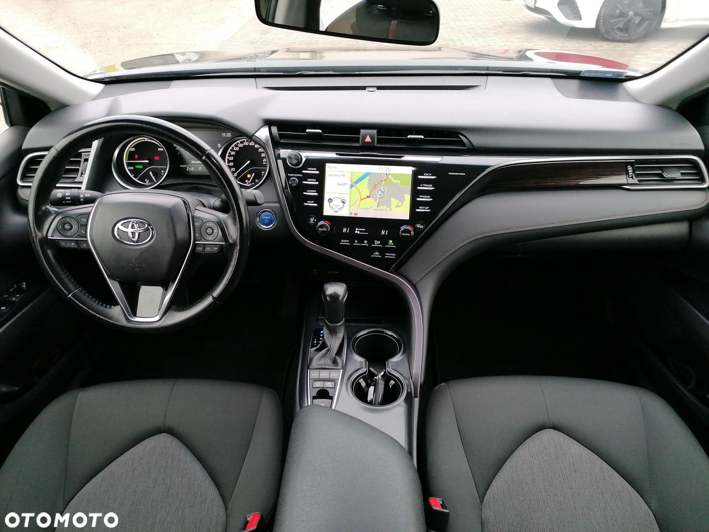 Toyota Camry - 12