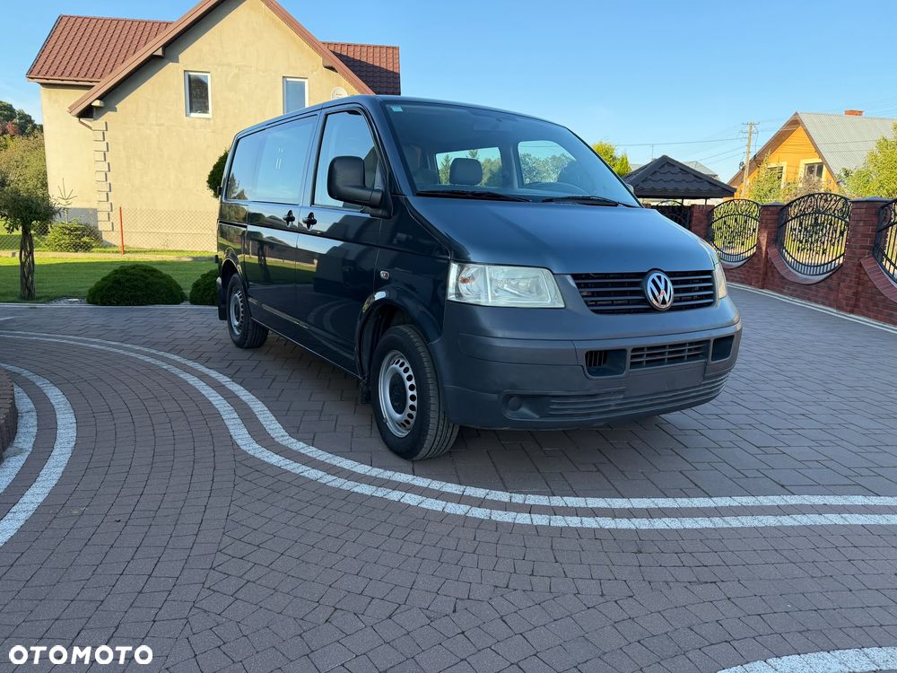 Volkswagen Transporter 2009 photo 2