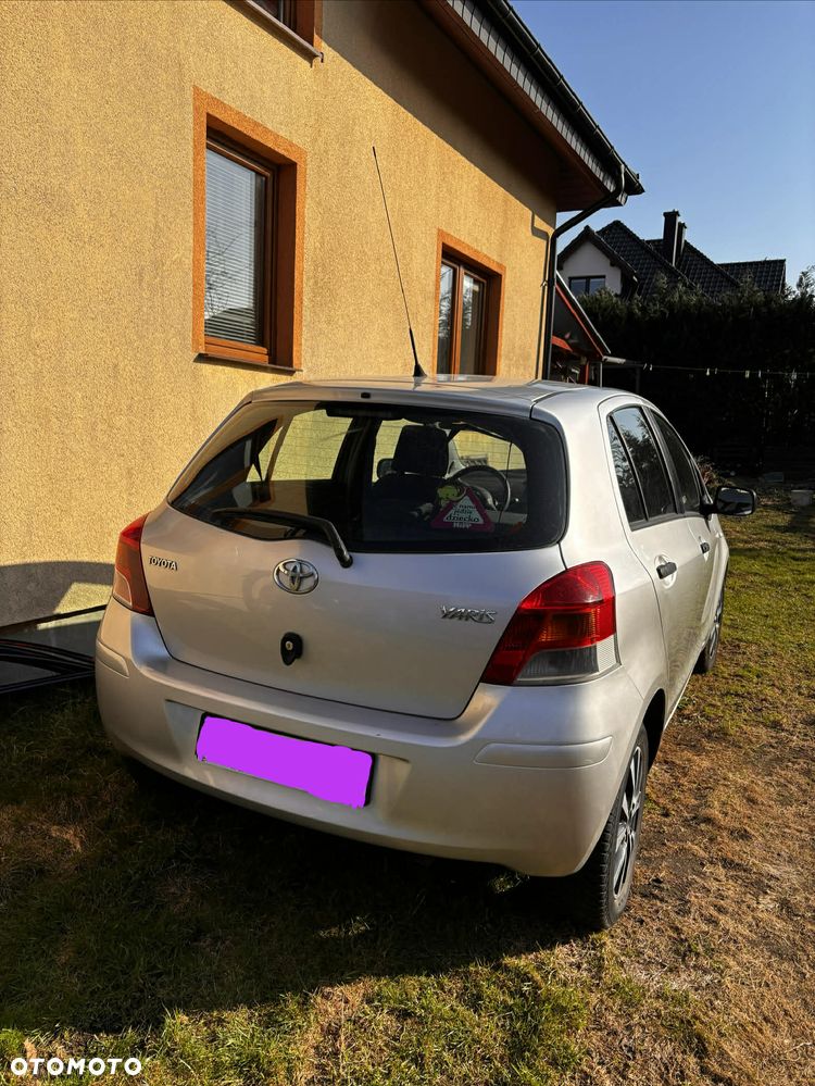 Toyota Yaris 1.0 Luna - 3