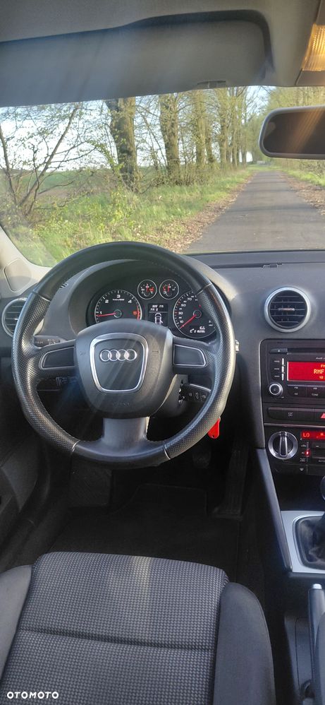 Audi A3 Sportback 2.0 TDI DPF Attraction - 29