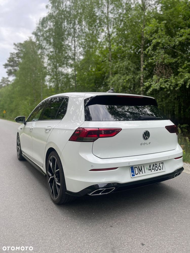 Volkswagen Golf 1.5 eTSI R-Line DSG - 2