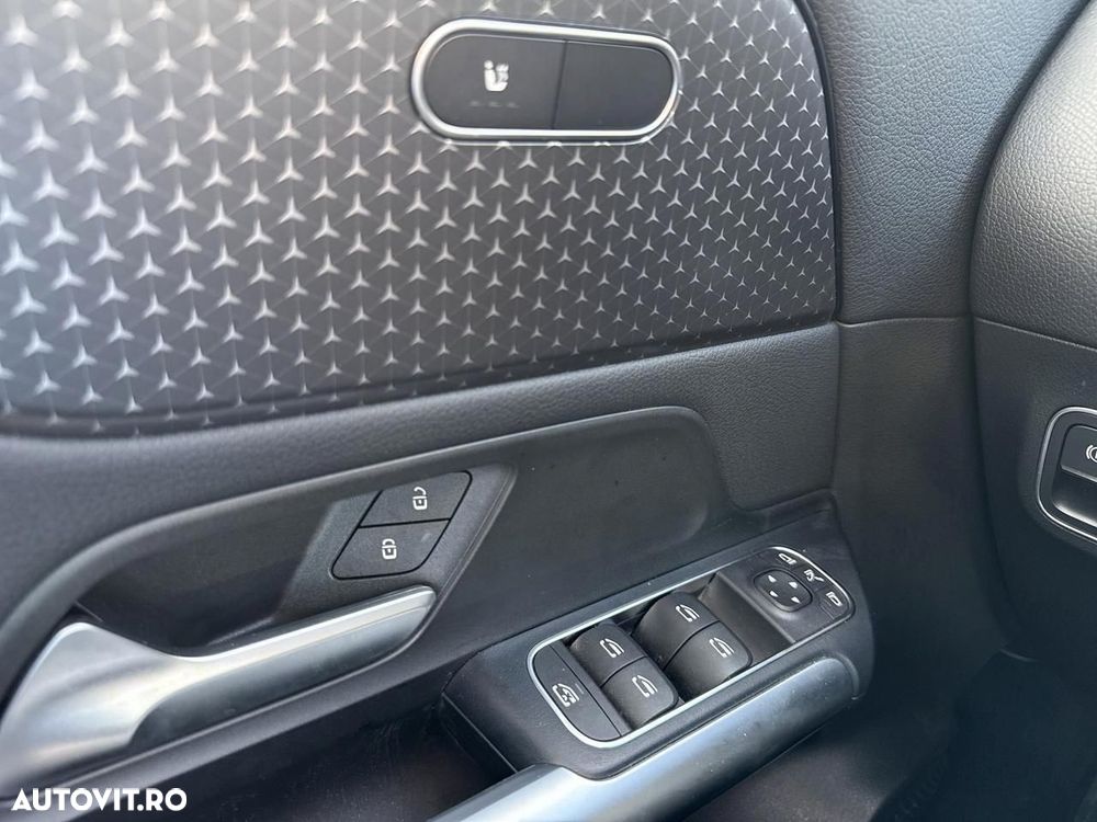 Mercedes-Benz GLA 180 d Aut. - 21