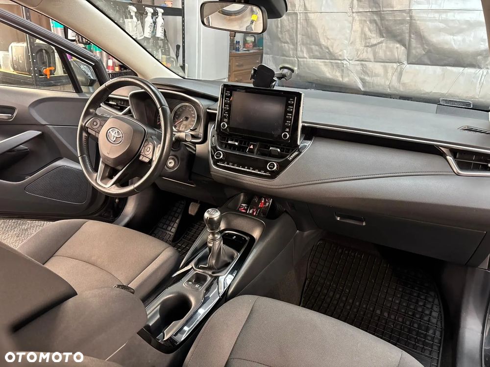 Toyota Corolla 1.6 Comfort - 9