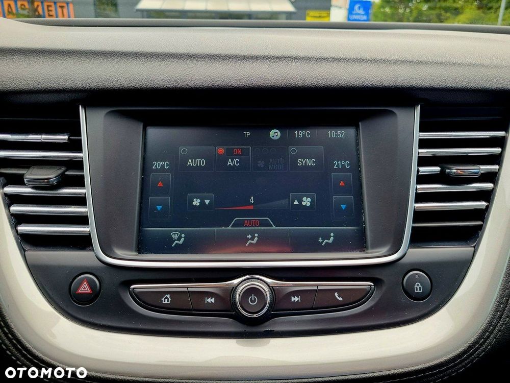 Opel Grandland X 1.2 T Enjoy S&S - 18