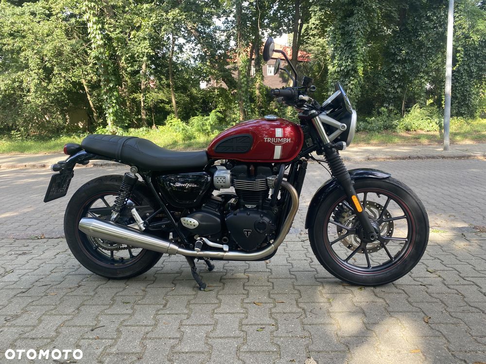Triumph Street Twin - 1