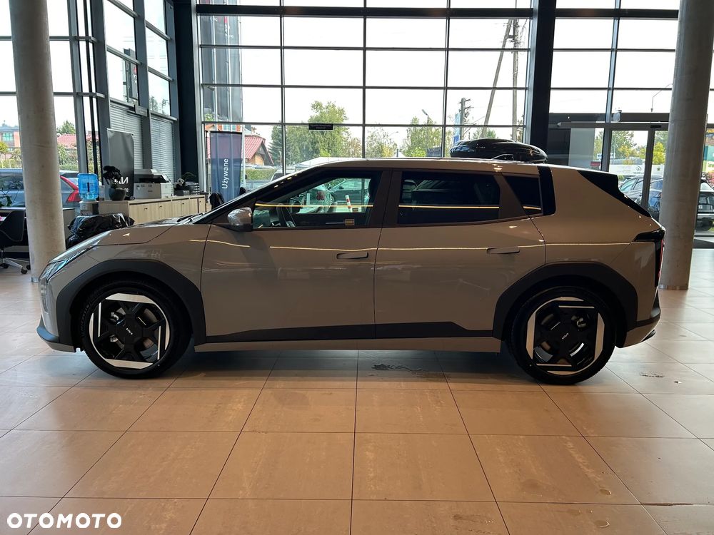 Kia EV4 - 4