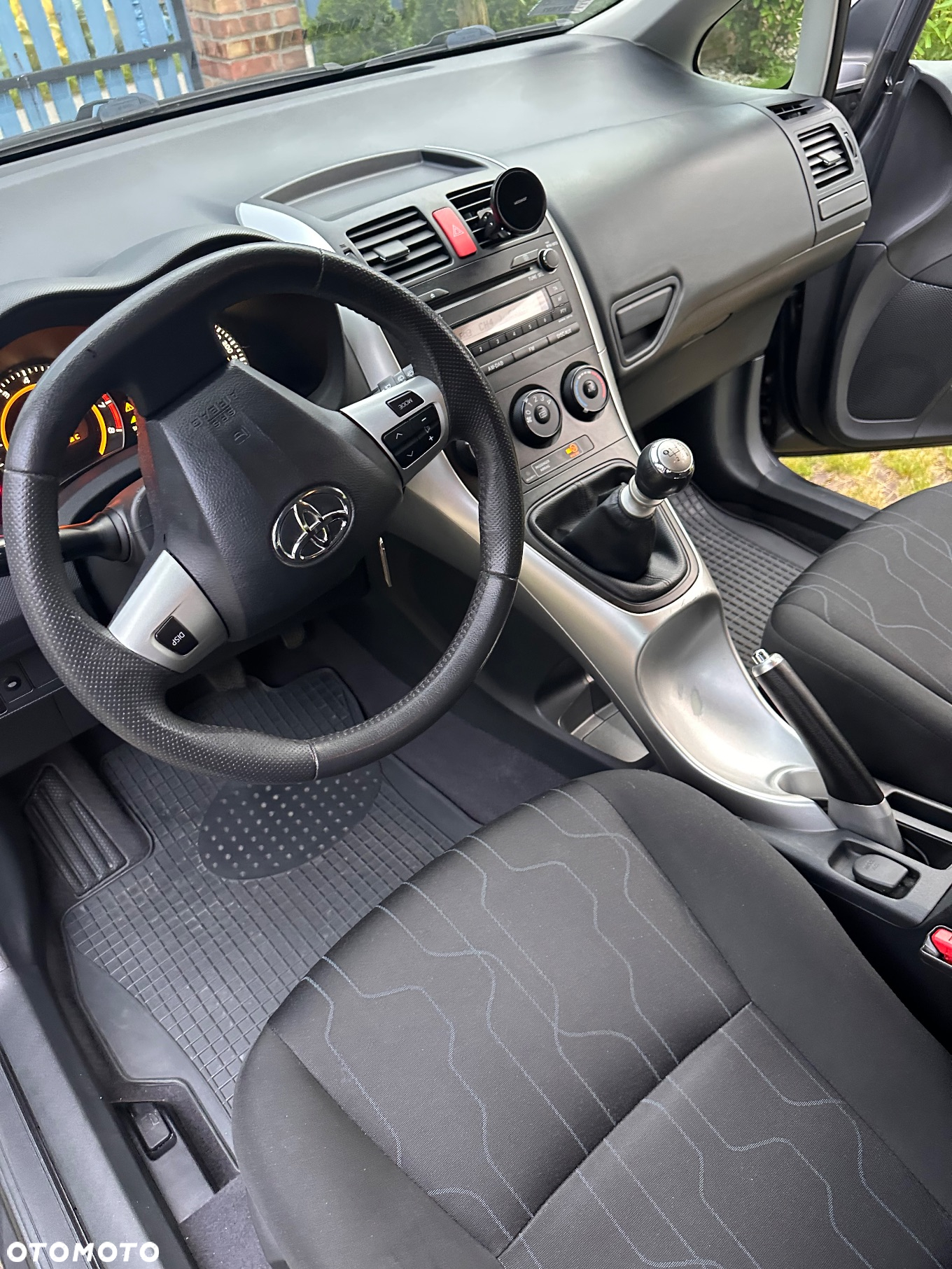 Toyota Auris 1.33 VVT-i Active - 4
