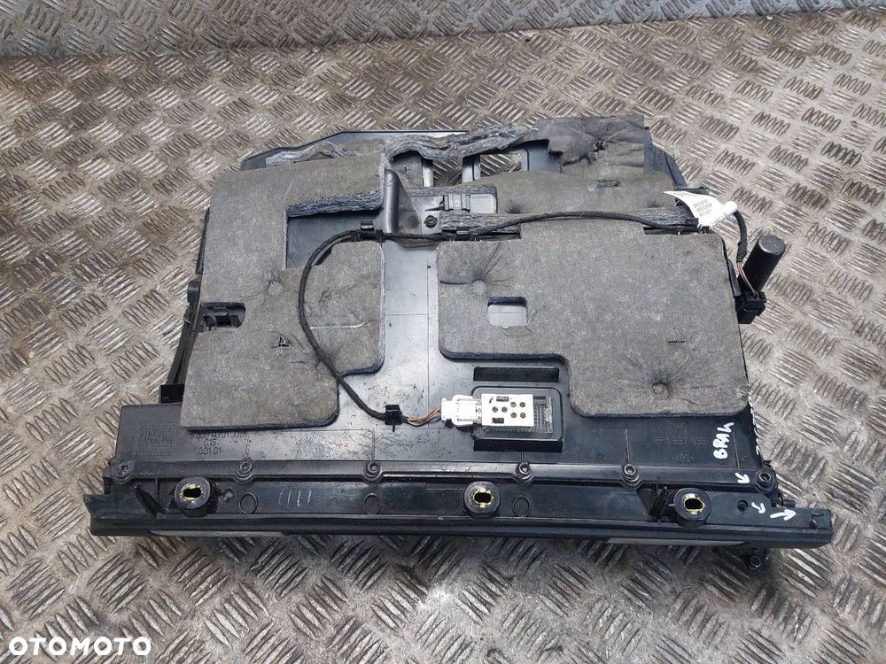 SCHOWEK PASAŻERA AUDI A3 8P 8P1857035G - 3