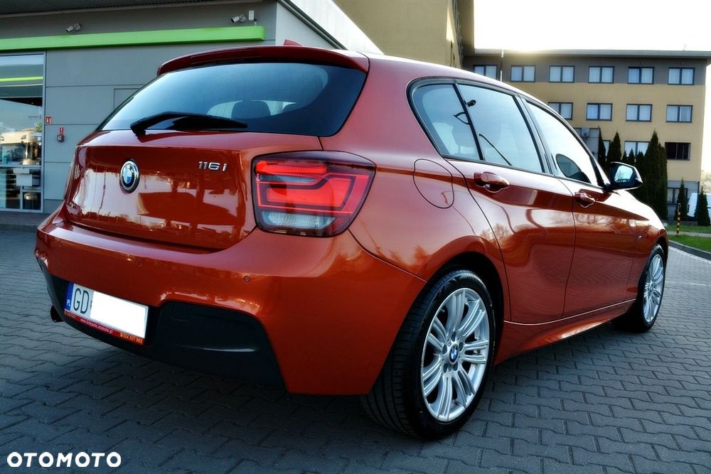 BMW Seria 1 116i - 24