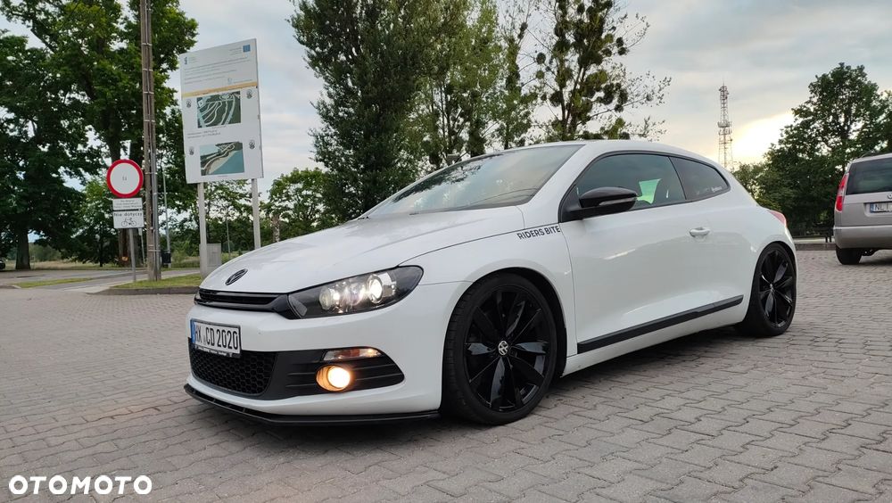 Volkswagen Scirocco 2.0 TSI DSG Life - 2