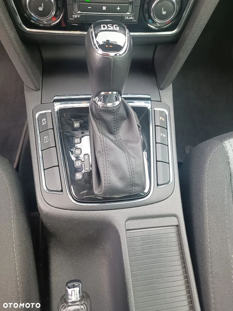 Skoda Superb 2.0 TSI DSG Exclusive - 23