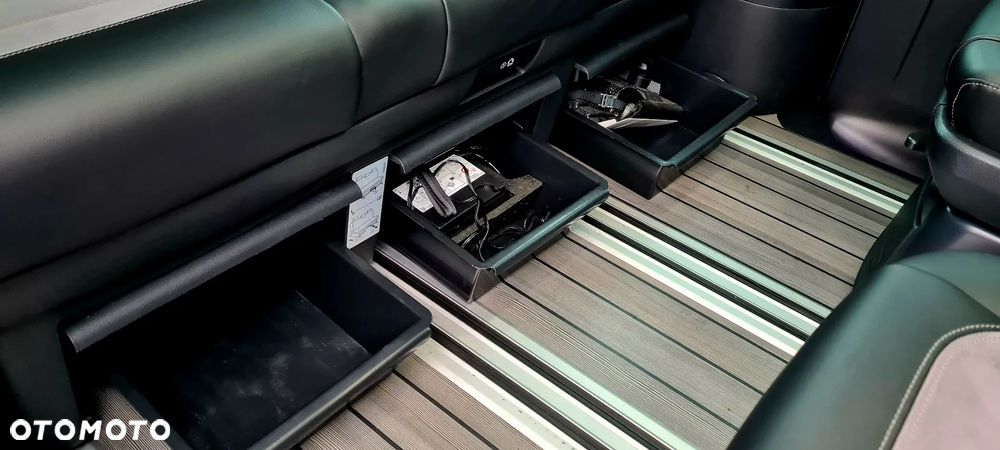 Volkswagen Multivan - 29