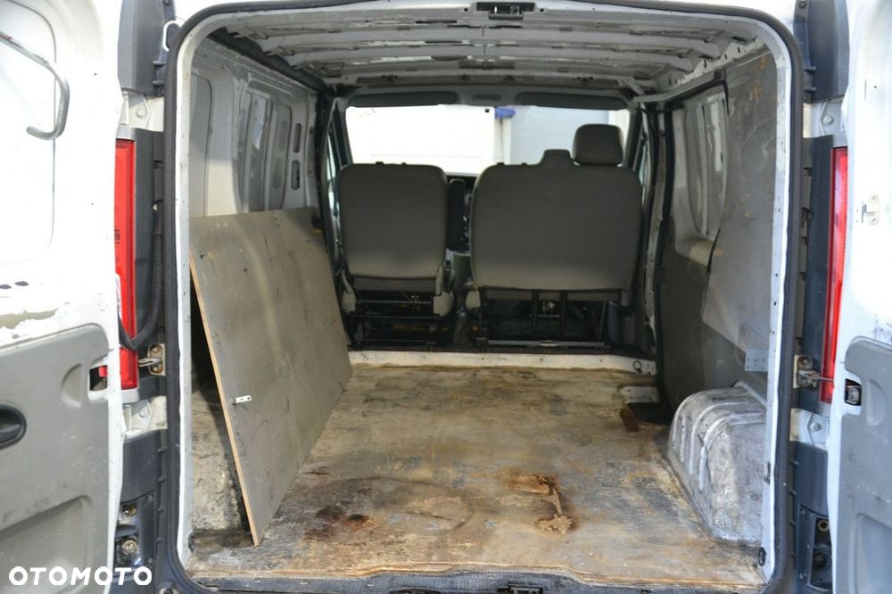 Renault Trafic - 22