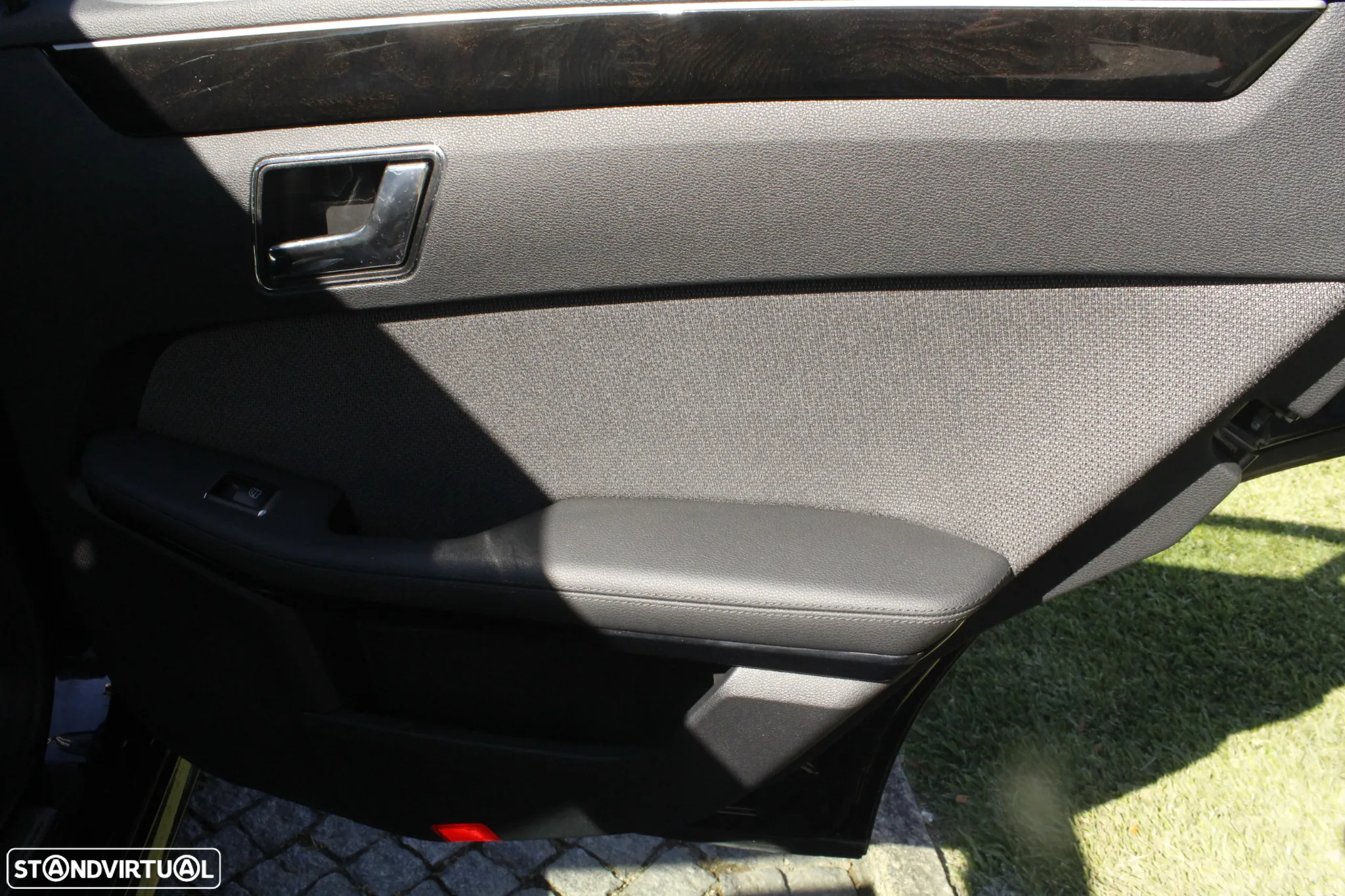 Mercedes-Benz E 250 BlueTEC Avantgarde - 34
