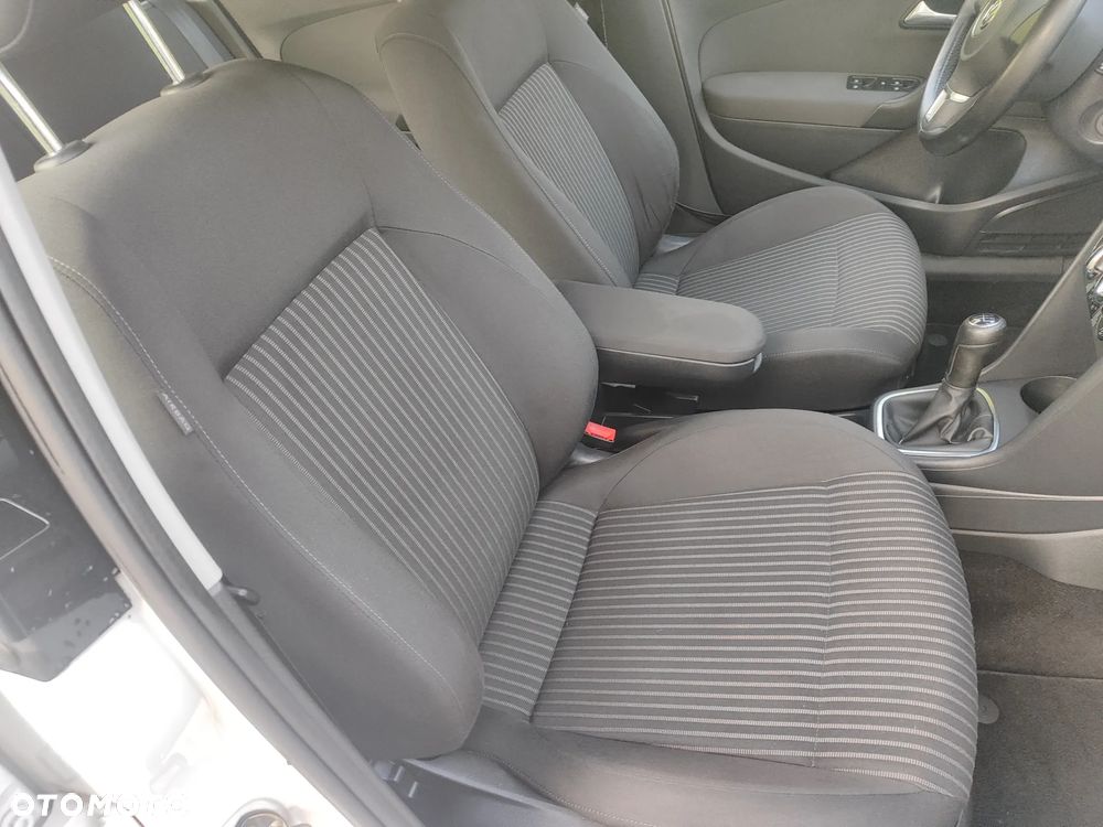 Volkswagen Polo 1.4 Comfortline - 38