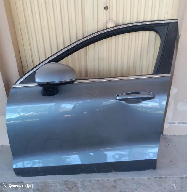 Porta Frente Esquerda Volvo V60 2019 - 1