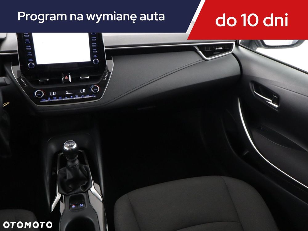Toyota Corolla - 10