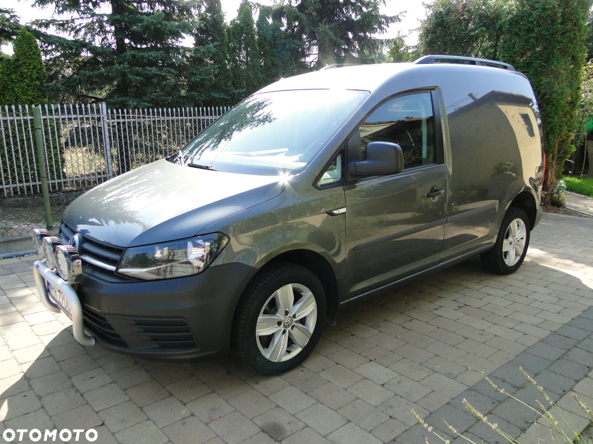 Volkswagen Caddy - 1