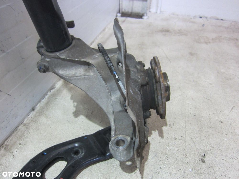BMW X1 F48 ZWROTNICA PRZEDNIA PRAWA 6876646 31316861672 WAHACZ AMORTYZATOR - 5