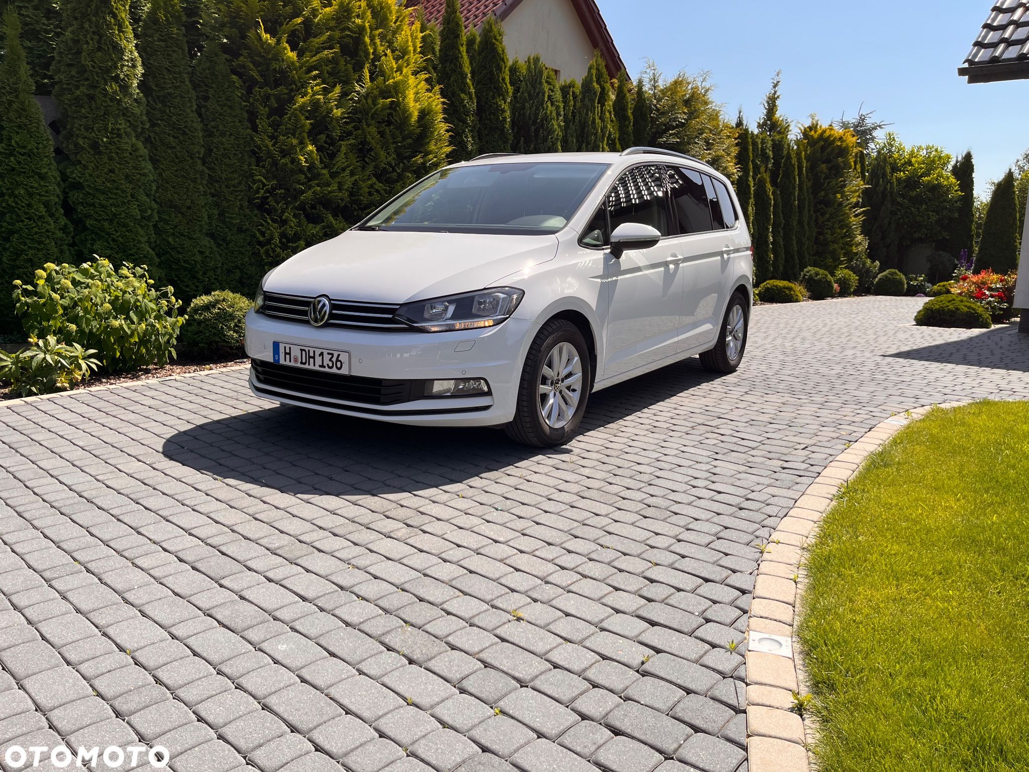 Volkswagen Touran 1.4 TSI (BlueMotion Technology) DSG Highline - 1