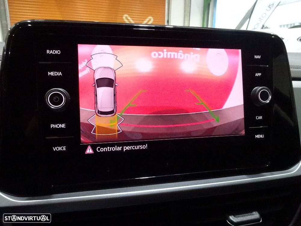 VW T-Roc 1.0 TSI Urban - 23