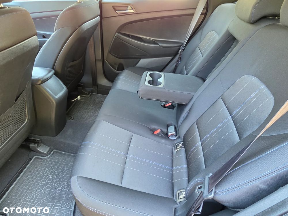 Hyundai Tucson 1.6 Turbo 2WD Navi - 24