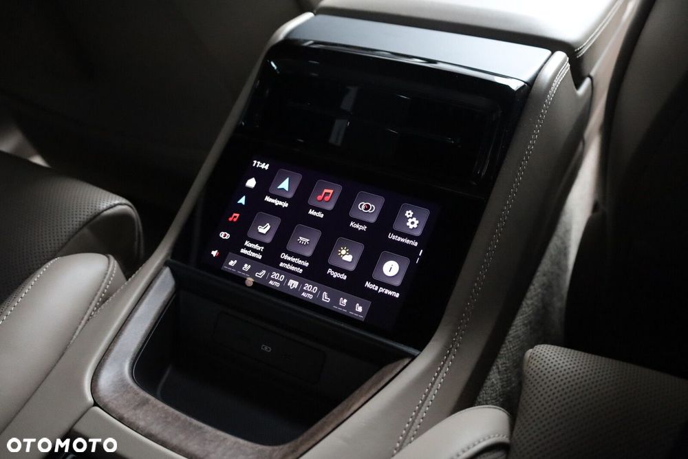 Porsche Panamera 4 - 22
