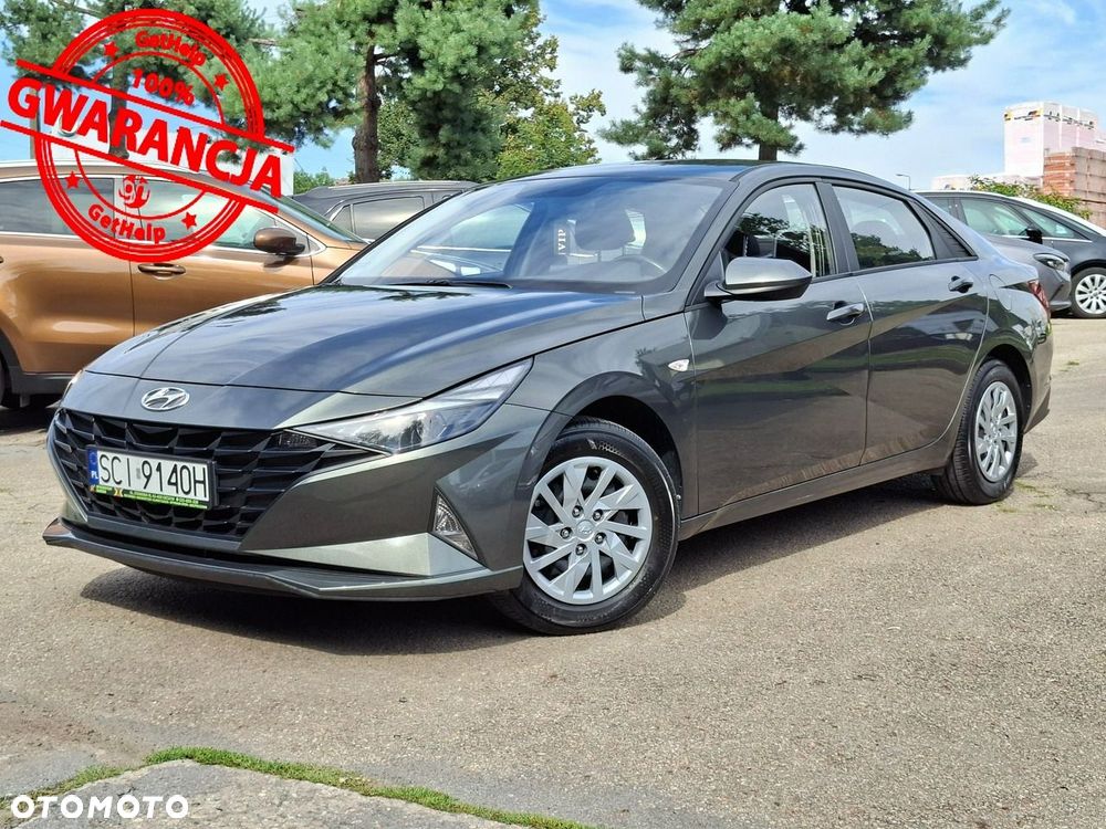 Hyundai Elantra - 1